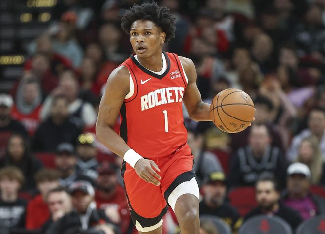 湖人末节逆转火箭 詹姆斯单核带队轰30分