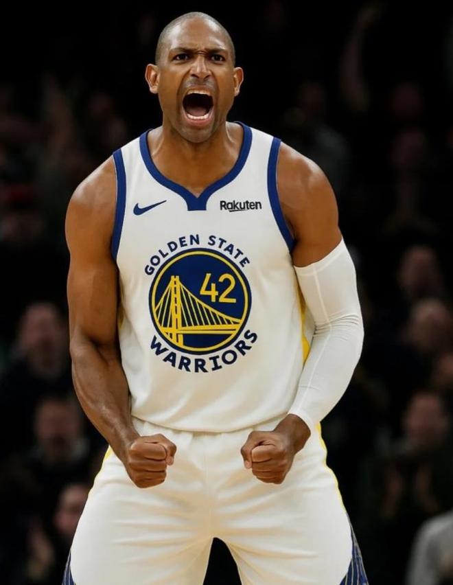 库里35分率勇士逆转快船 霍福德关键三分定乾坤