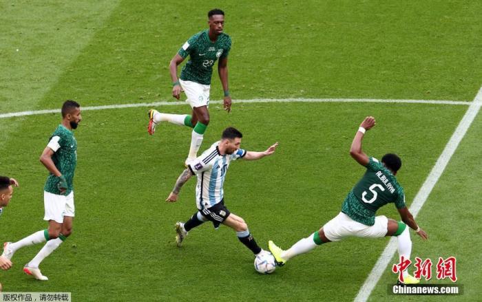 阿根廷首战爆冷不敌沙特，梅西赛后呼吁团队凝