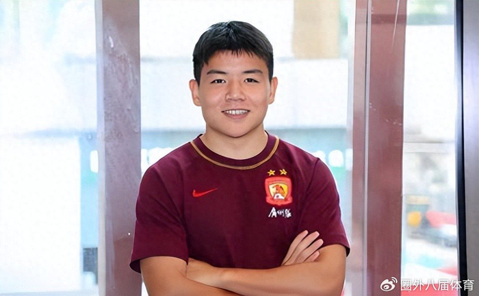 徐彬英甲首秀遭伤病困扰 未来归宿引热议